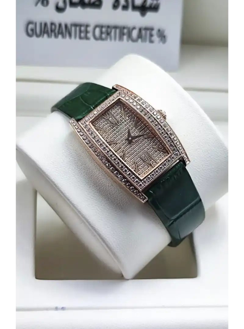 ساعه نسائيه بياجيه خضراء جلد