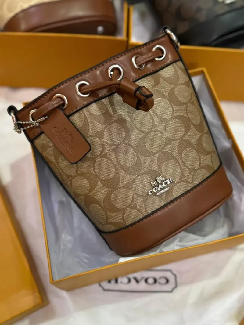 خصومات شنط كوتش