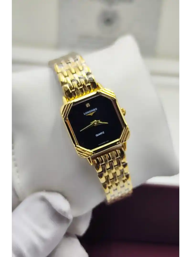 ساعة لونجين ذهبي نسائي