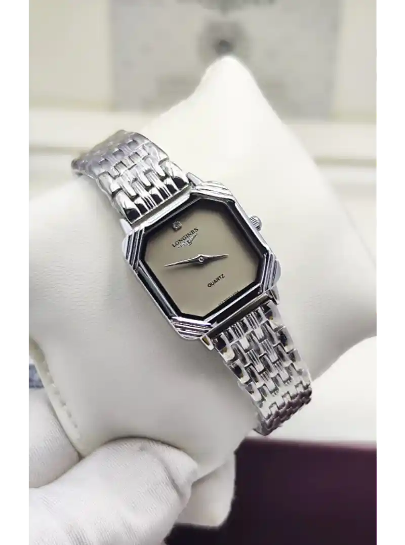 ساعه لونجين نسائيه فضيه