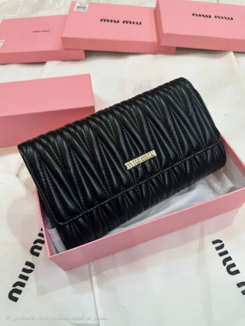 شنطة ميو ميو سوداء صغيره