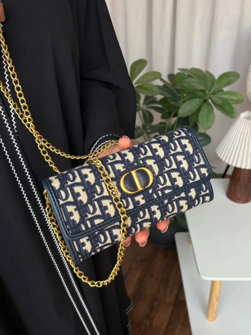 شنط ديور واسعارها