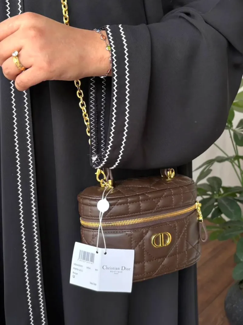 شنطة مكياج نسائية