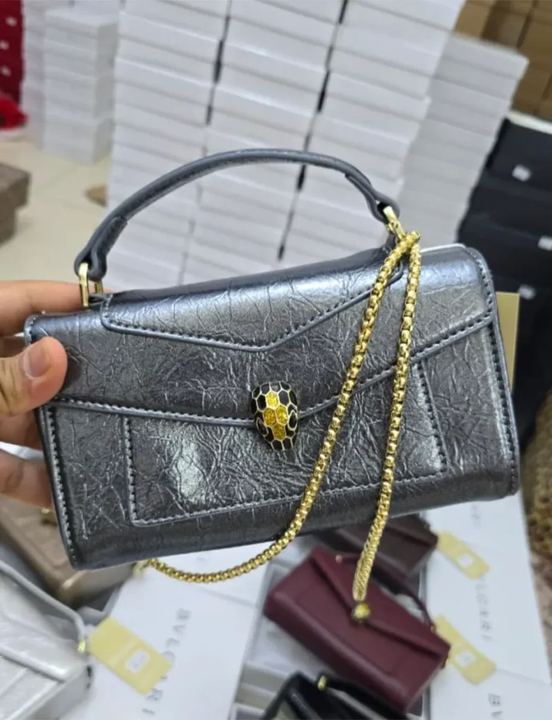 شنطة بولغاري اسود