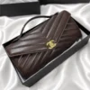 شنطة كلاتش بني